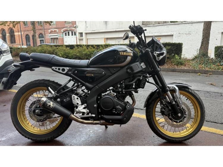 YAMAHA XSR 125 Legacy 1ER MAIN