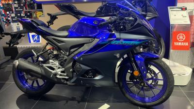 YAMAHA YZF-R125