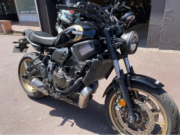 YAMAHA XSR 700 ABS A2 ETATNEUF/REVISEE/GARANTIE