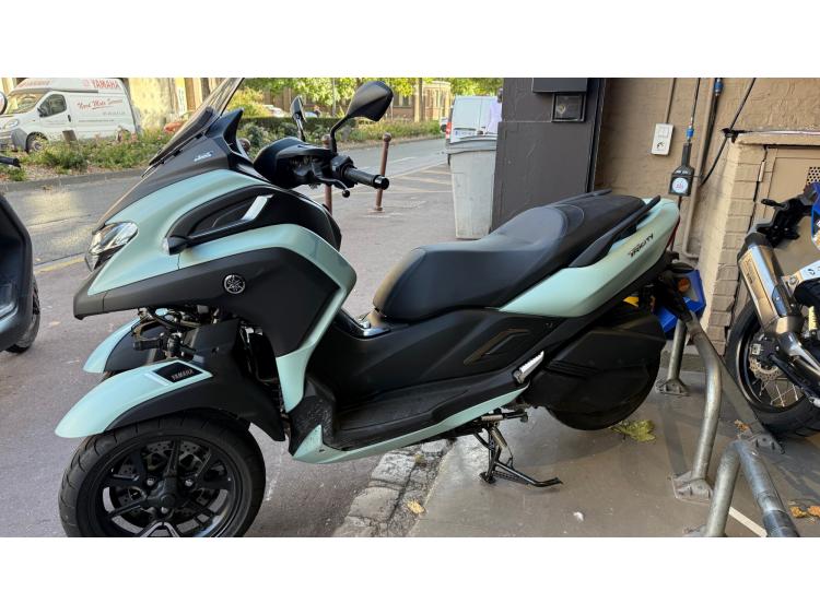 YAMAHA TRICITY 300 1ER MAIN GARANTIE 5 ANS