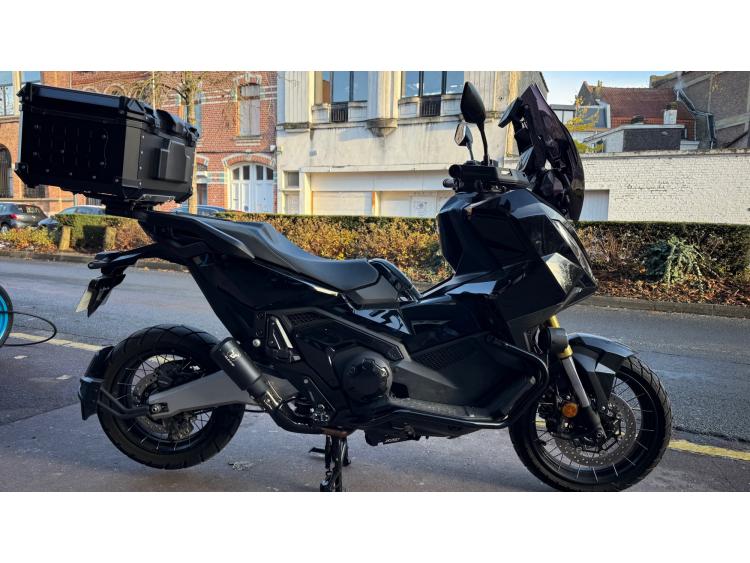 HONDA X-ADV 750 1ER MAIN ETAT NEUF BRIDABLE A2