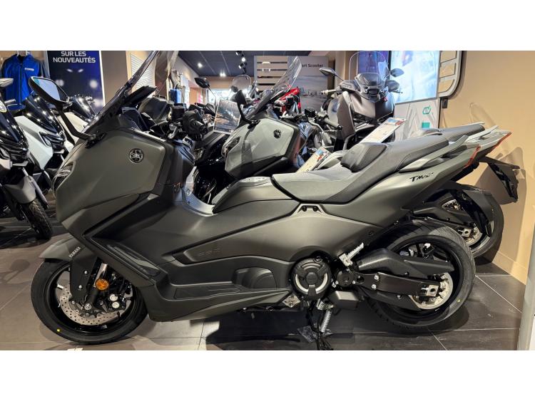 YAMAHA XP T-MAX 560 1ER MAIN GARANTIE 5 ANS