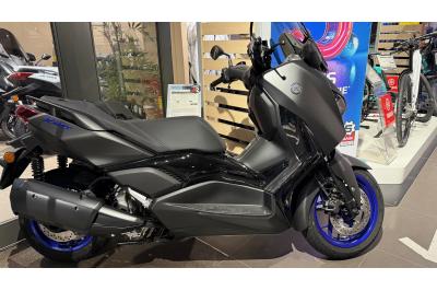 YAMAHA XMAX 300