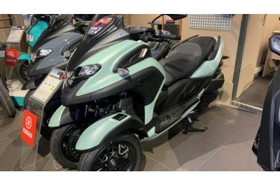YAMAHA TRICITY 300