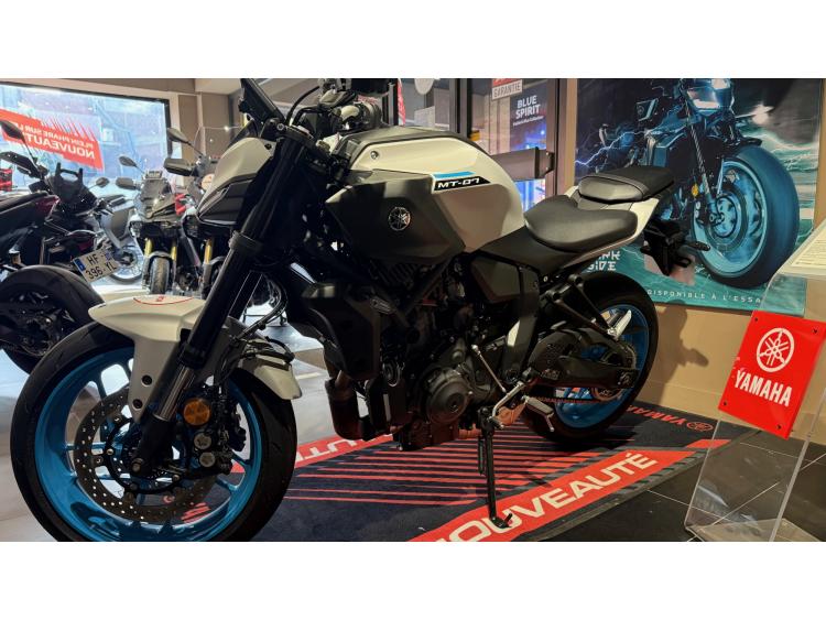 YAMAHA MT-07 (47.5CV) 1ER MAIN GARANTIE 5 ANS