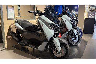 YAMAHA NMAX 125