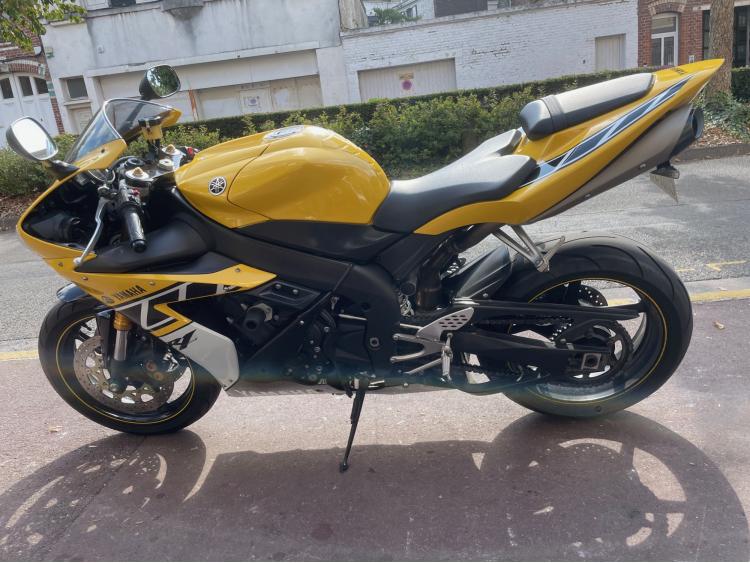 YAMAHA R1 EXCEPTIONNELLE/1EREMAIN/REV40000KM/GARANTIE