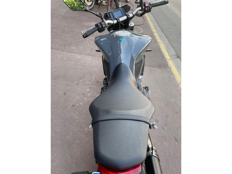 YAMAHA MT 09 ABS 1EREMAIN/FULL/LIGNEARROW/GARANTIE