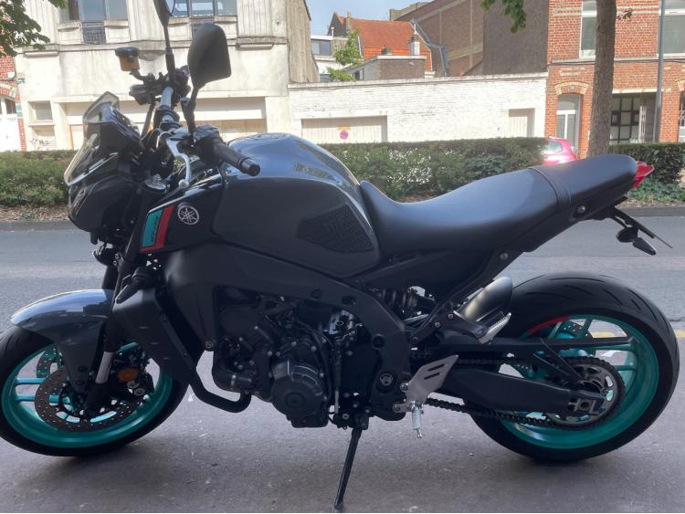 YAMAHA MT 09 ABS 1EREMAIN/FULL/LIGNEARROW/GARANTIE