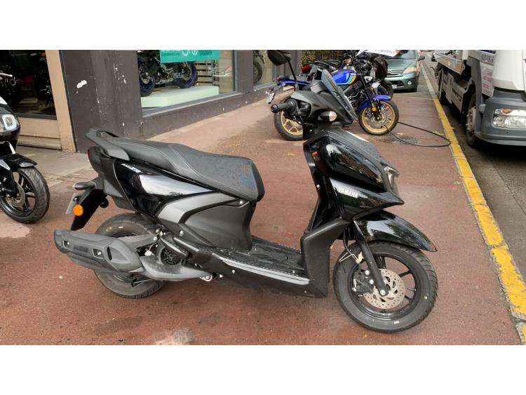 YAMAHA RayZR 125 1EREMAIN/ETATNEUF
