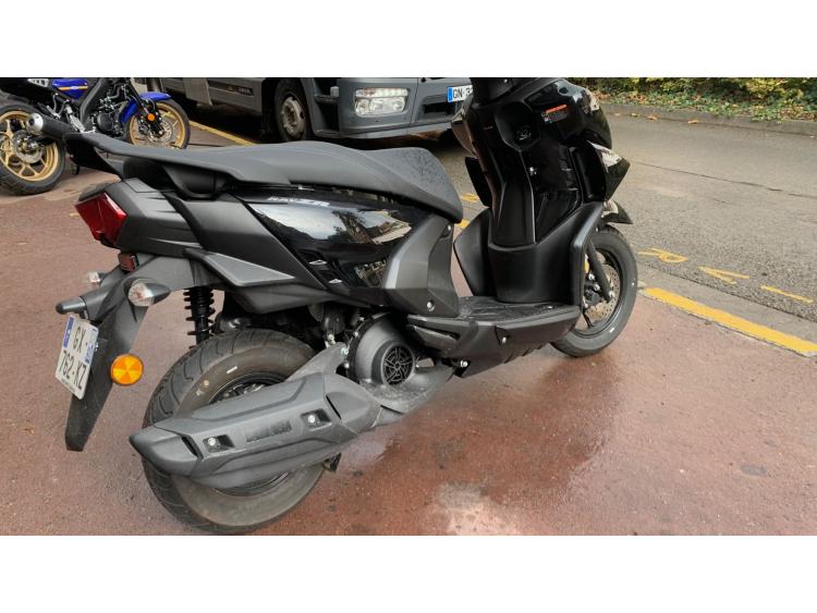 YAMAHA RayZR 125 1EREMAIN/ETATNEUF