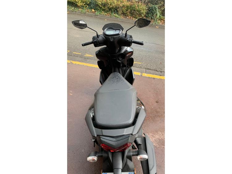 YAMAHA RayZR 125 1EREMAIN/ETATNEUF