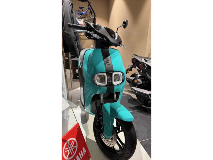 YAMAHA NEO'S 50 ELECTRIQUE DUAL BATTERIE ETAT NEUF 1ER MAIN