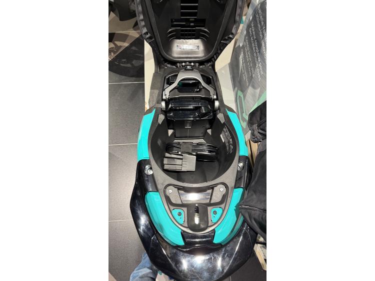 YAMAHA NEO'S 50 ELECTRIQUE DUAL BATTERIE ETAT NEUF 1ER MAIN