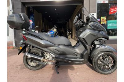 YAMAHA TRICITY 300