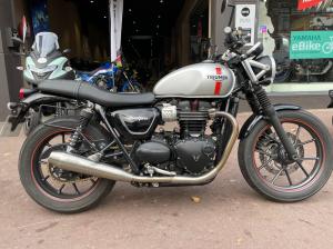 TRIUMPH STREET TWIN  900 GARANTIE/REVISEE/CTOK