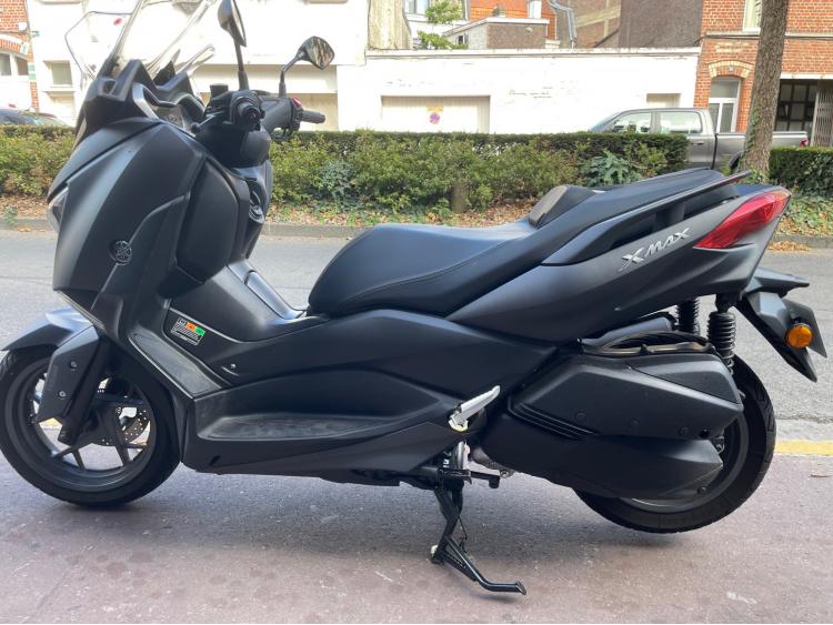 YAMAHA XMAX 300 1EREMAIN/REVISE/GARANTIE/ETATNEUF