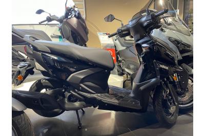 YAMAHA RayZR 125