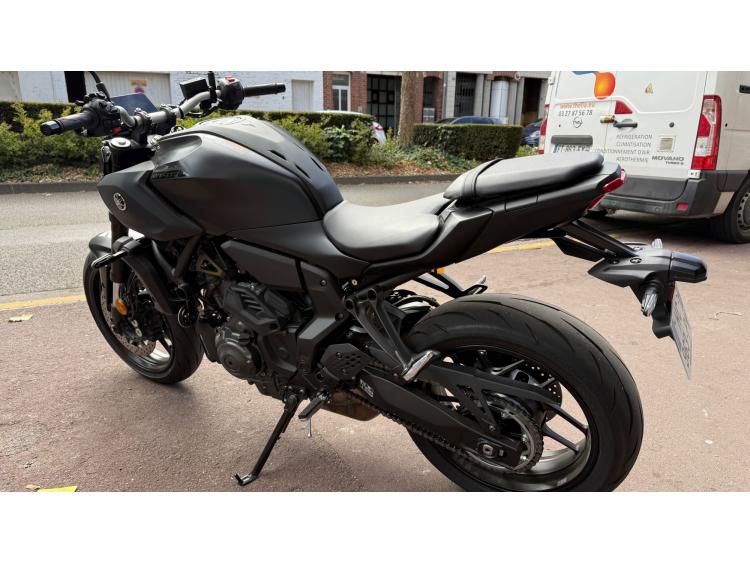 YAMAHA MT-07 Y-AMT 35 KW 1ER MAIN ETAT NEUF