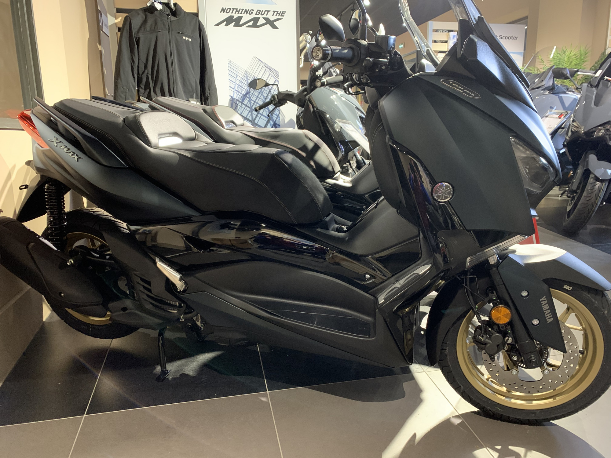 Scooter YAMAHA XMAX 125 TECH 2023 neuf